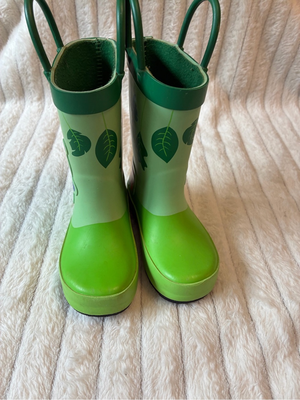 🌿🐛 Cat & Jack Caterpillar Rain Boots – Size 6 🐛🌿 - Picture 7 of 7